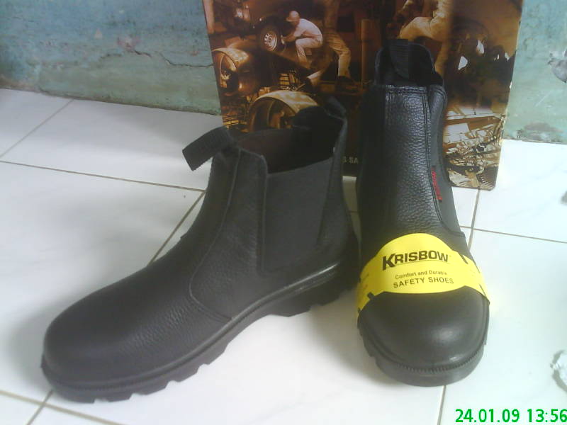 Krisbow Safety Shoes  Inspired by the Road 